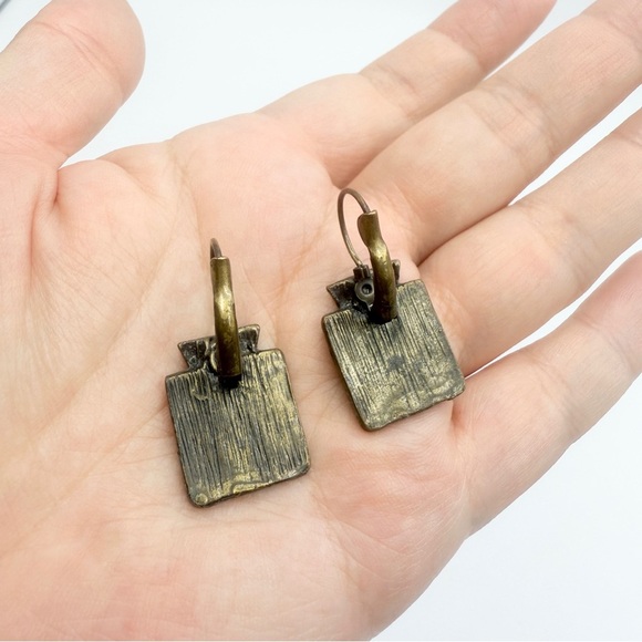 Vintage Modernist Olive Green Enamel Dangle Earrings – Geometric Bronze Tone - Picture 4 of 7